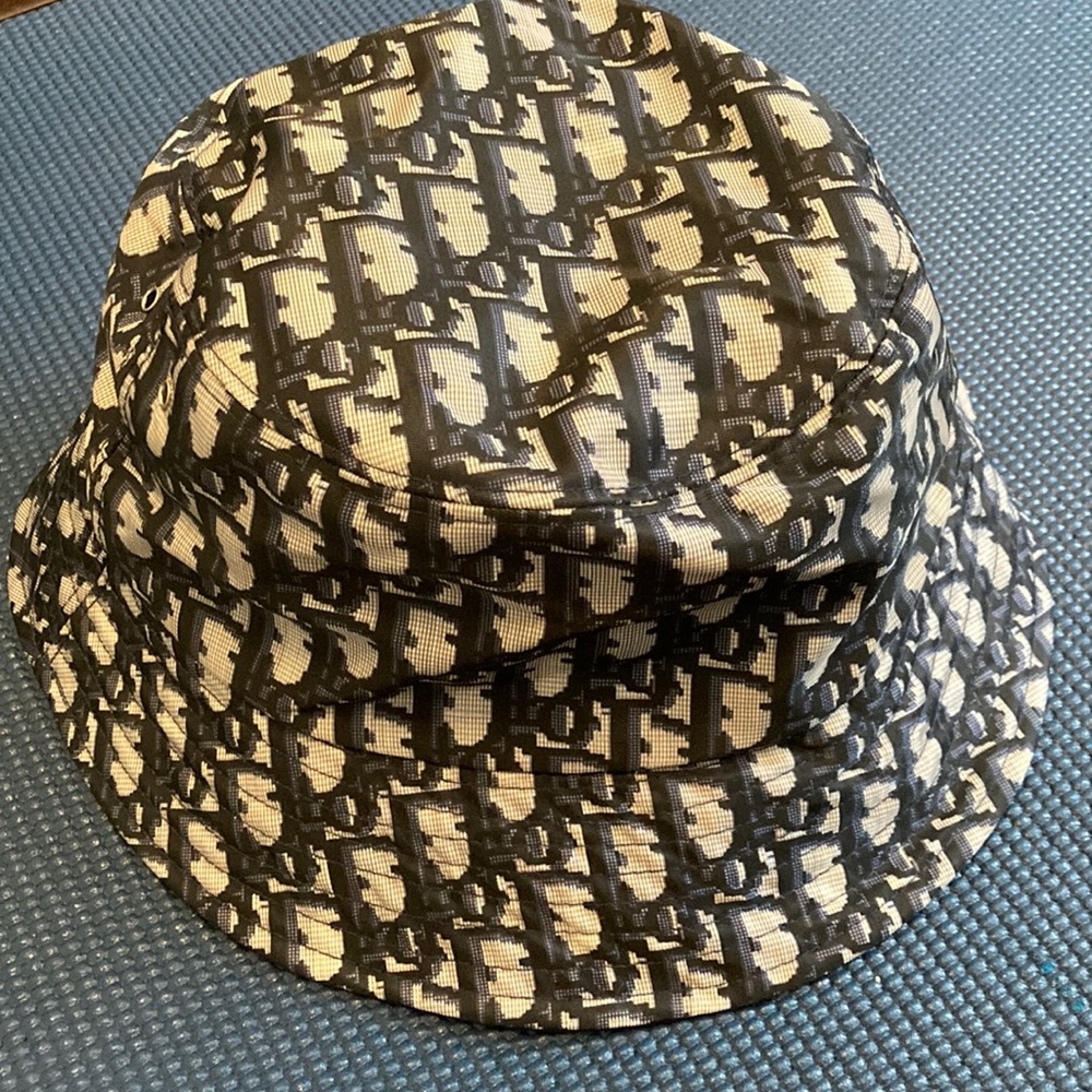 dior reversible teddy-d small brim bucket hat